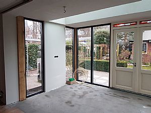 Lichte aanbouw keuken Schalkhaar